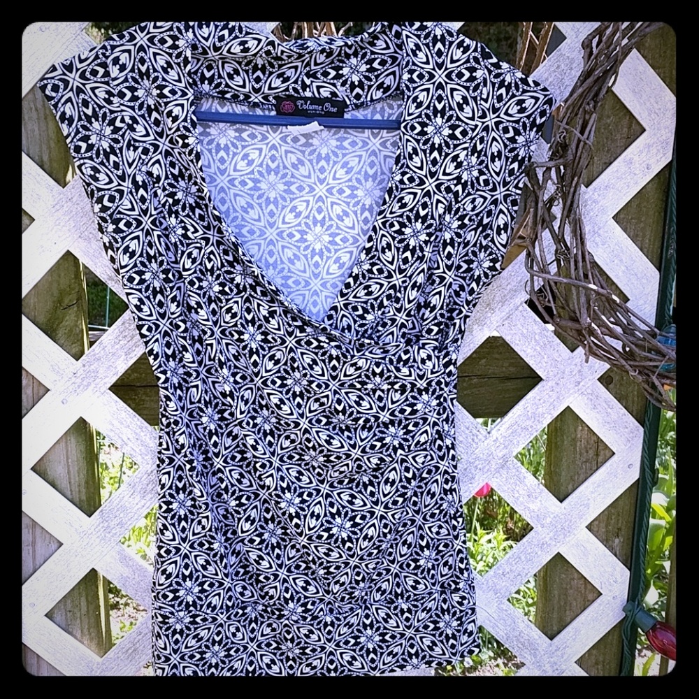 Volume One Black and White Top